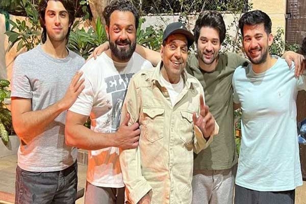 Dharmendra family