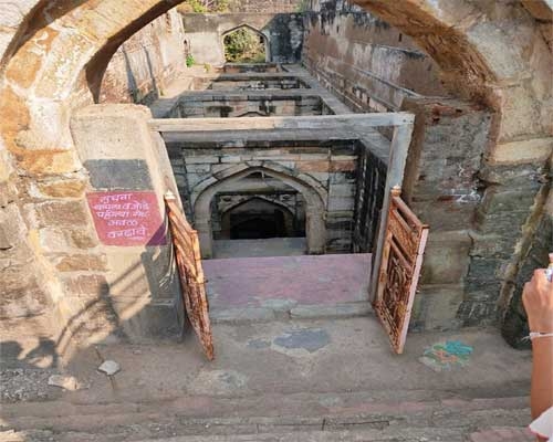 Mahimapur well