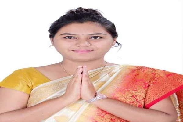 Adee Rajput युवा संसदेत राजश्री आडेची शिक्षणRajshree Ade - Tarun Bharat Nagpur