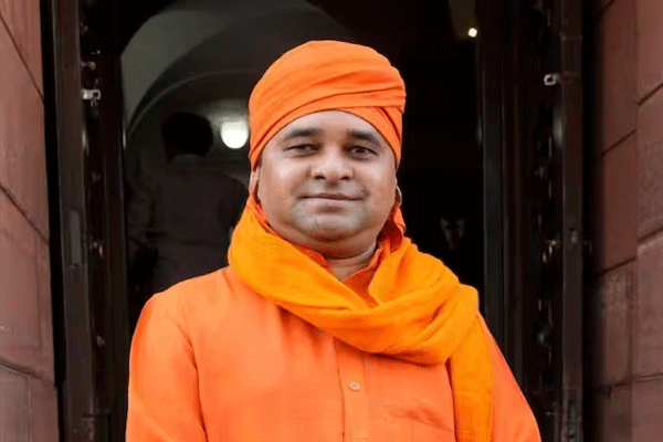 बाबा बालकनाथ मुख्यमंत्रिपदाच्या शर्यतीतून बाहेर...?