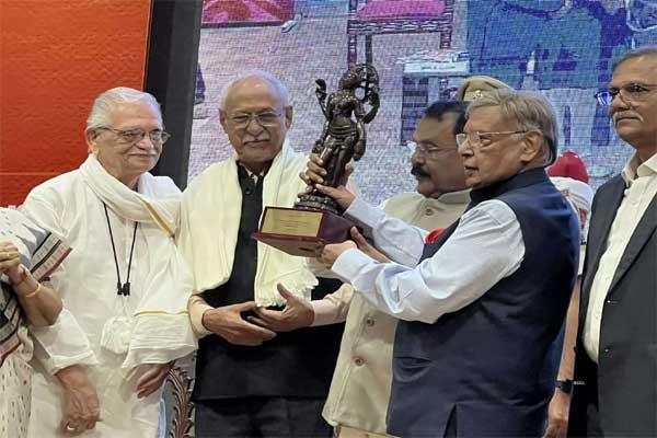Damodar Mauzo