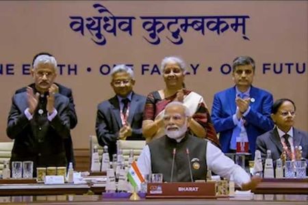 वसुधैव कुटुंबकम्चे धडे