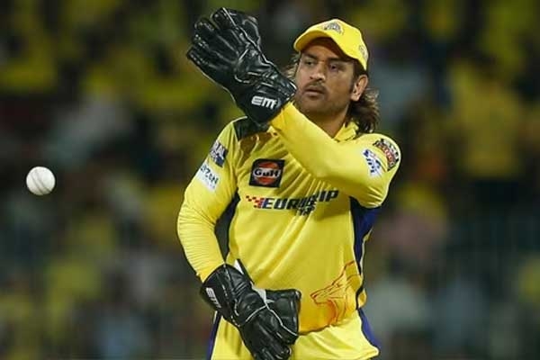 dhoni dhoni