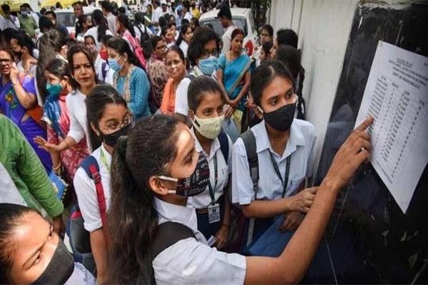girls in board exams