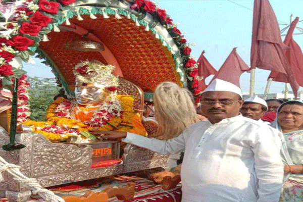 PALAKHI PALAKHI