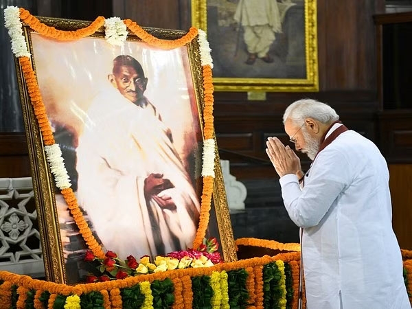 Mahatma Gandhi-PM Modi
