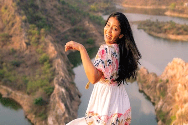 travel influencer Aanvi Kamdar