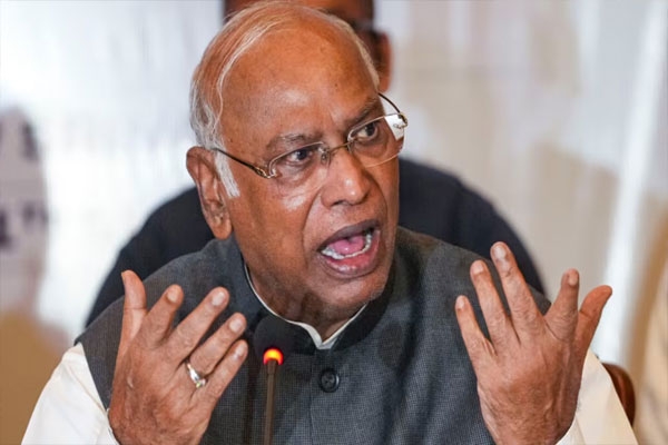 mallikarjun-kharge-admitted-to-hospital