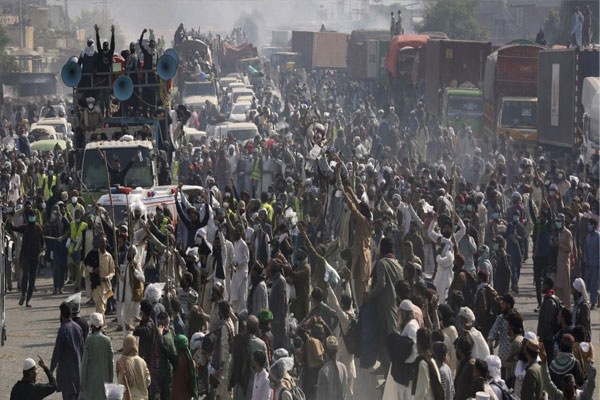 10 killed in TLP protest action