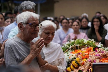 'माझ्या मुलाची प्रतिमा मलिन झाली...'