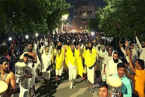 premanand-maharajs-padayatra premanand-maharajs-padayatra