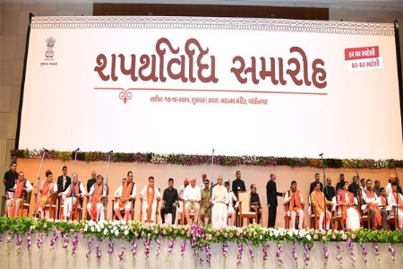 गुजरातमध्ये झाला मंत्रिमंडळ विस्तार; रिवाबा जडेजा यांना मिळाली या विभागाची जवाबदारी