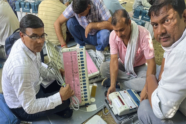 तेलंगाना कॅबिनेटचा मोठा निर्णय: दोन मुलांच्या अयोग्यतेचा नियम हटवला