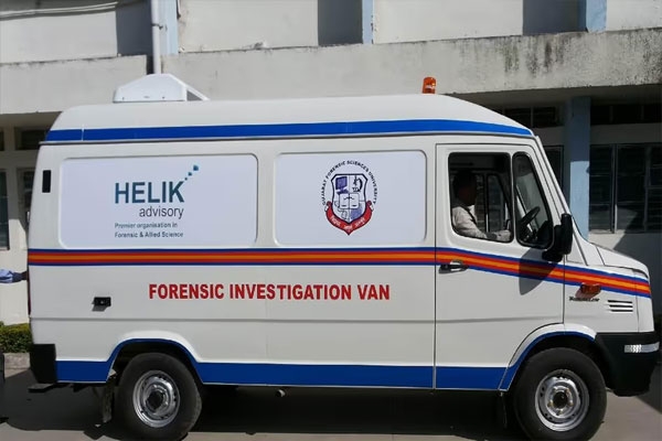 forensic-van-in-wardha