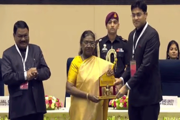 Avinash Ponda award