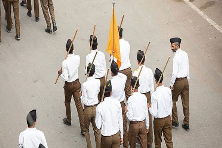 कर्नाटक सरकारला न्यायालयाचा मोठा धक्का; रा. स्व. संघाच्या पथसंचलनाला परवानगी