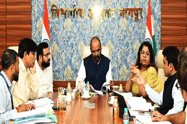 प्रकल्पग्रस्तांच्या तक्रारीचे निवारण करा... अन्यथा