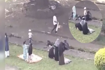 पुण्यातील शनिवारवाड्यात नमाज पठण; घटनेचा VIDEO व्हायरल