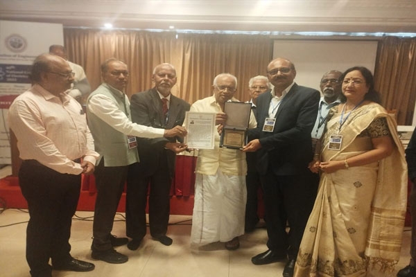 Prof. Dr. Sharad Mohod honored