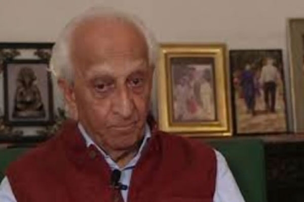 Dr. Eknath Chitnis passes away