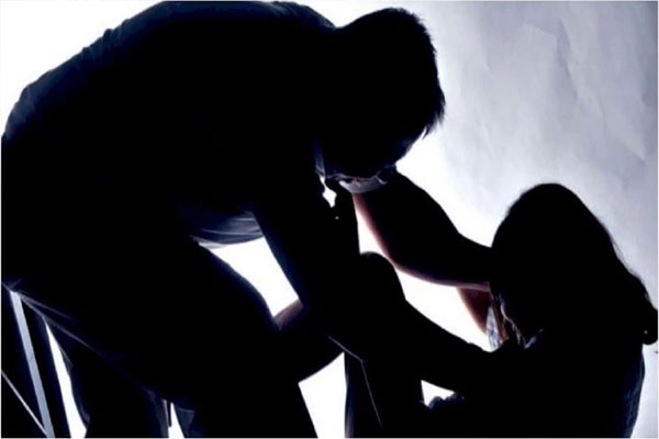 husband-cuts-off-both-hands-of-wife husband-cuts-off-both-hands-of-wife