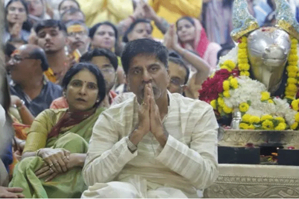 Captain Krishnamachari Srikanth visited the famous Mahakaleshwar temple in Ujjain