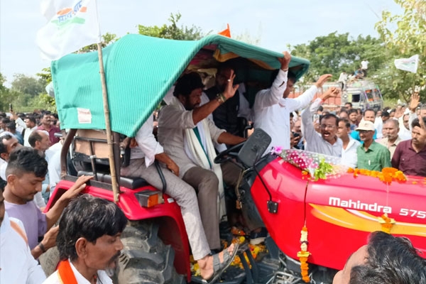 Traitors in Maha Elgar Morcha