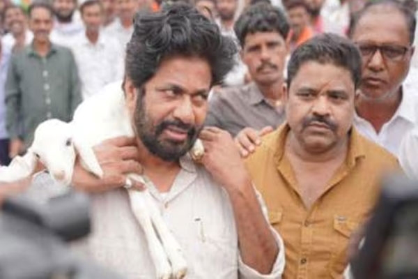 Bachchu Kadu is firm on agitation