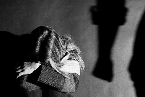 woman-molested-in-kolkata