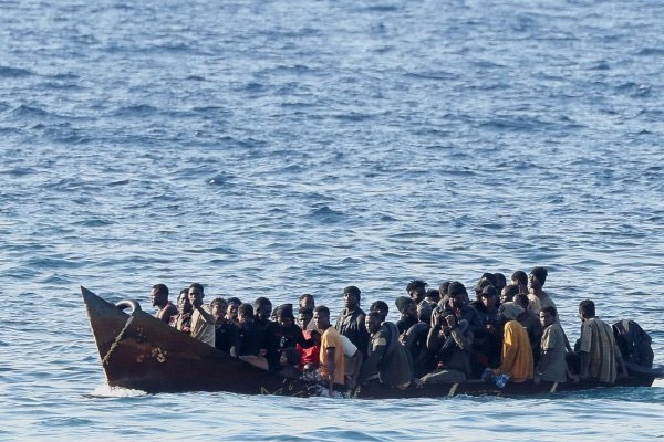 Boat sinks in Kaudiala river