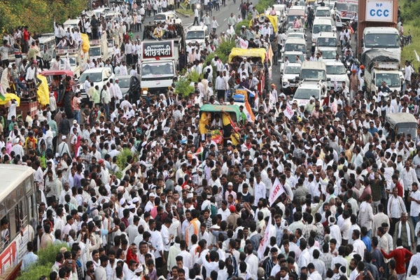 High Court ultimatum to Bachchu Kadu