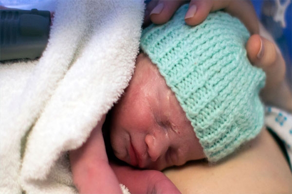 birth to children without a uterus