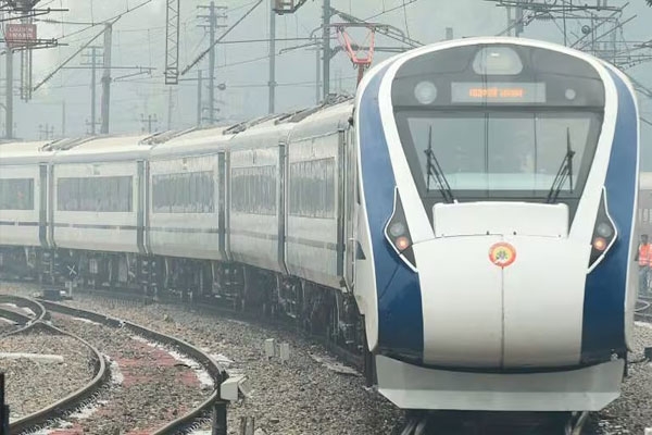 Four killed in Vande Bharat collision