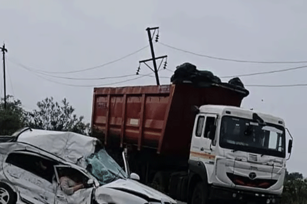 Four people died on the spot 