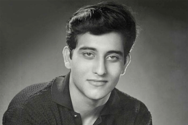  Vinod Khanna