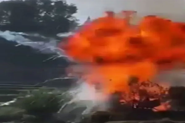 gas-cylinder-explodes-in-narayanbagh