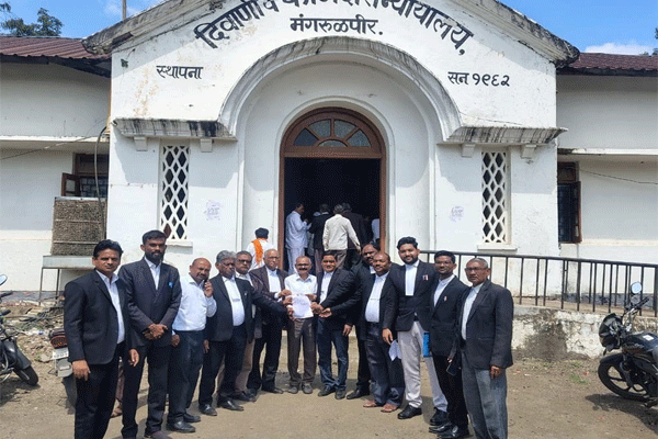 attack on Chief Justice Bhushan Gavai