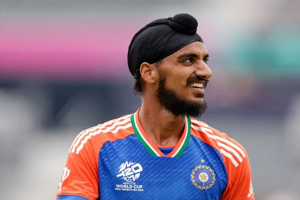 Ashwin scolds Gautam Gambhir