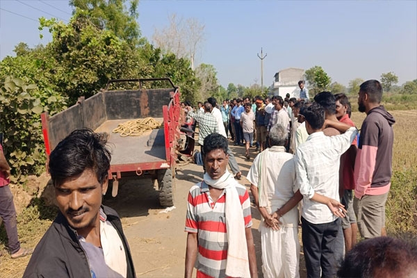 driver-crushed-under-tractor driver-crushed-under-tractor