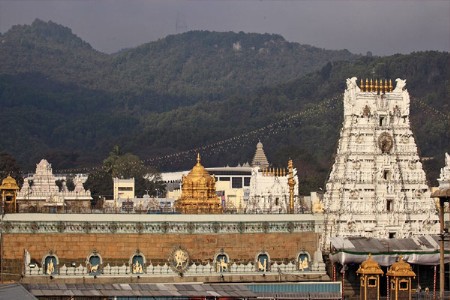तिरुपती देवस्थानात मांसाहारावरून वाद!