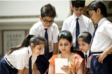 परीक्षेच्या पारदर्शक आणि सुरळीत आयोजनासाठी सज्ज असावे : जिल्हाधिकारी कुंभेजकर