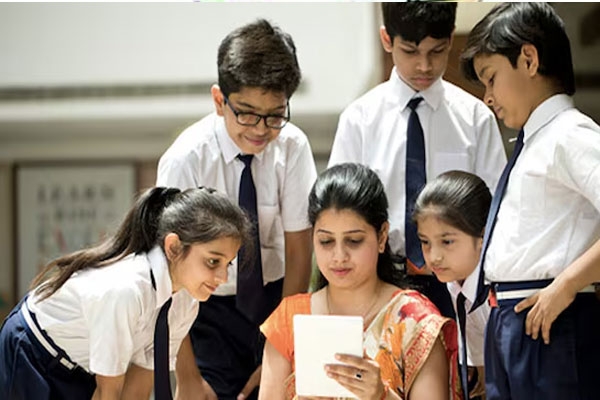 district-collector-kumbhejkar district-collector-kumbhejkar