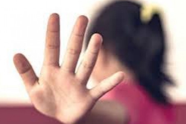 विनयभंग 