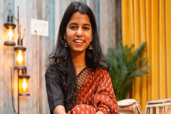 maithili-thakur-lead-in-alinagar