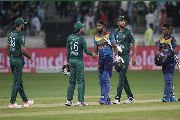 Sri Lanka defeated by Pakistan