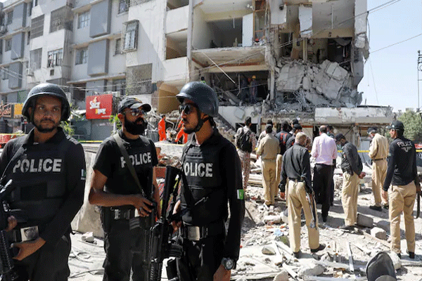 explosion-in-pakistans-sindh-province explosion-in-pakistans-sindh-province
