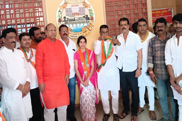 Pulgaon municipal elections, Pulgaon mayor candidates, BJP Pulgaon candidates, Congress Pulgaon candidates, Shiv Sena Pulgaon candidates, BSP Pulgaon candidates, Vanchit Bahujan Aghadi Pulgaon candidates, Mamta Badge, Kavita Brahmankar, Swati Kuche, Ranjita Sahu, Pratibha Waghmare, Sangita Ramteke, Pulgaon 10 wards, Pulgaon 21 councilors, Maharashtra local elections 2025, Pulgaon election nominations, Pulgaon election updates