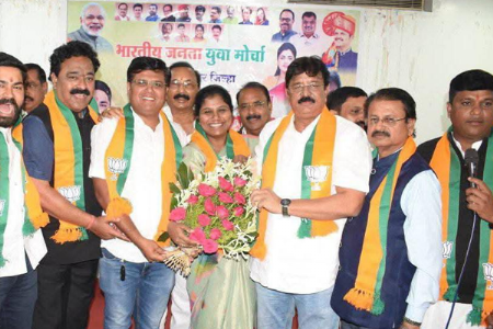 अमरावती शहरात काँग्रेसला खिंडार