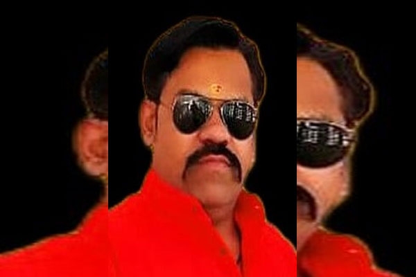 Gondia cow smuggling racket, Bajrang Dal accusation, Balram Vyas, cow protection, Gau Raksha, Maharashtra cattle trafficking, cow slaughter ban, illegal cattle transport, cattle market Changer, Gosevak protest warning, VHP Bajrang Dal movement, Nagpur Hyderabad cattle route, government inaction, Maharashtra law enforcement, rural cattle trade, animal trafficking, Gaumata protection demand, agriculture economy, cow smuggling network, Amgaon news