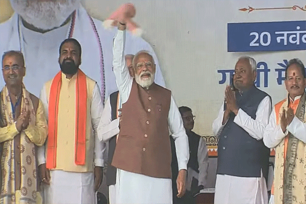 pm-modi-waved-gamcha